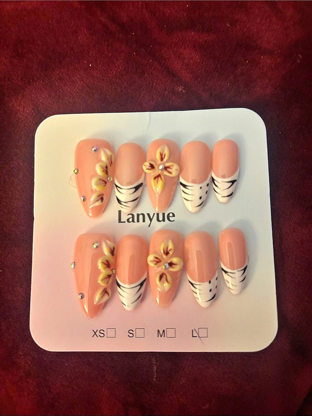 Lanyue Press-On Nails Pink & White